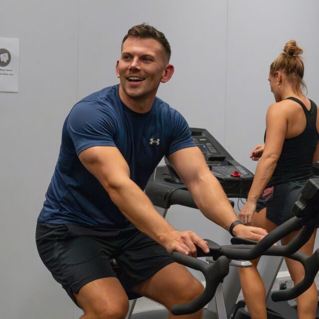 Hyrox Classes. Same time. Same place. This Thursday🫡

#hyrox #surrey #worplesdon #hyroxclass #hyroxtraining #hyroxworld #surreygym #strengthtraining