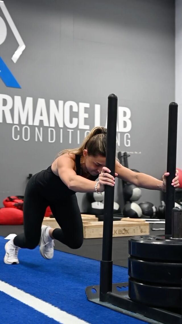 Meet another one of our dedicated athletes, Eloise💪🏼

Listen to Eloise’s journey here at the lab so far🔥

#surrey #guildford #worplesdon #advanceperformance #berkshire #FitnessJourney #TestimonialTuesday